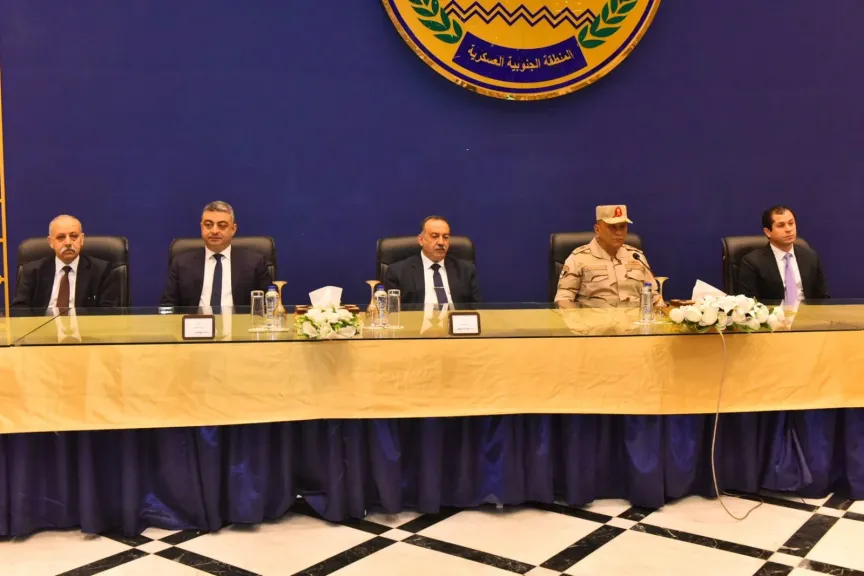 محافظ أسيوط 