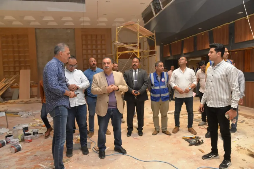 محافظ أسيوط 