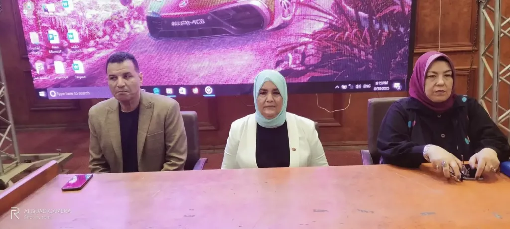 جانب من الندوة