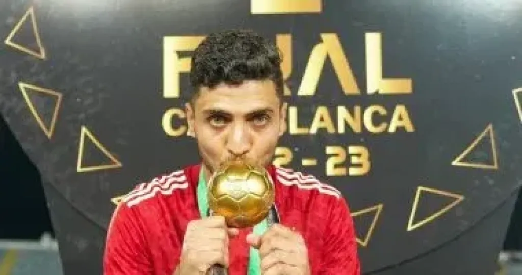 محمد شريف مهاجم فريق الأهلى