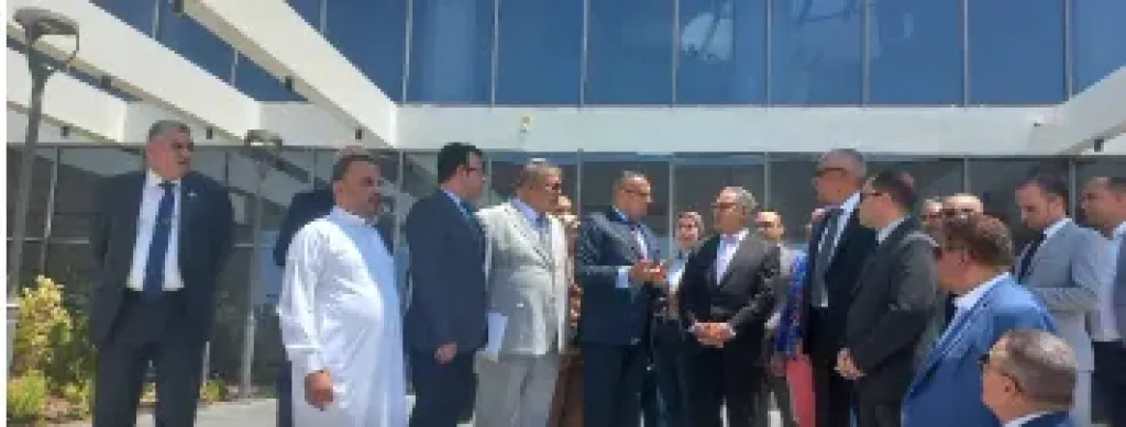 جانب من وفد لجنه الادارة المحليه