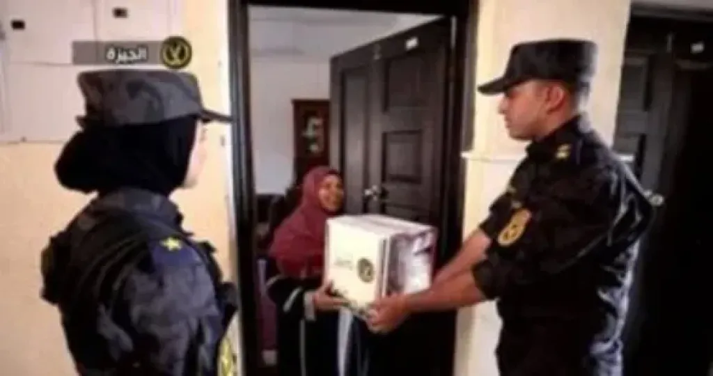 الداخلية تشارك المواطنين إحتفالاتهم بذكرى ثورة 30 يونيو