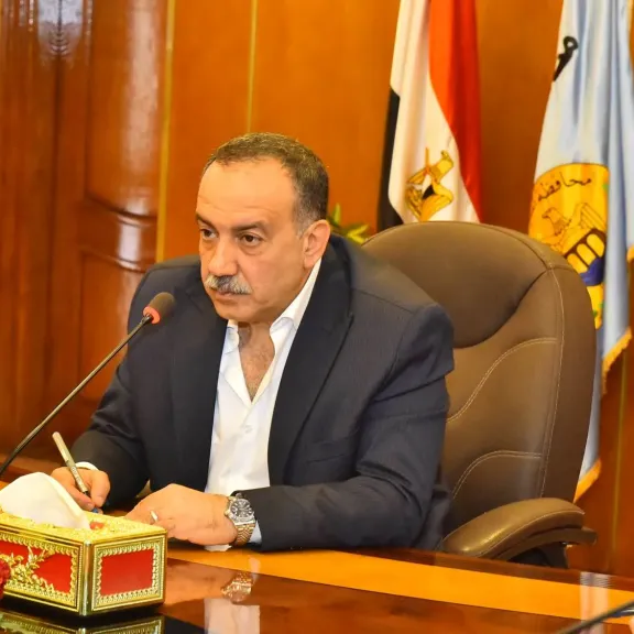 محافظ أسيوط 