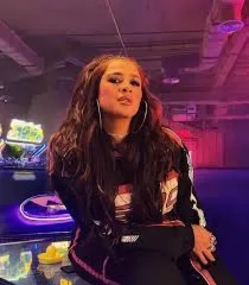 ياسمين عبد العزيز