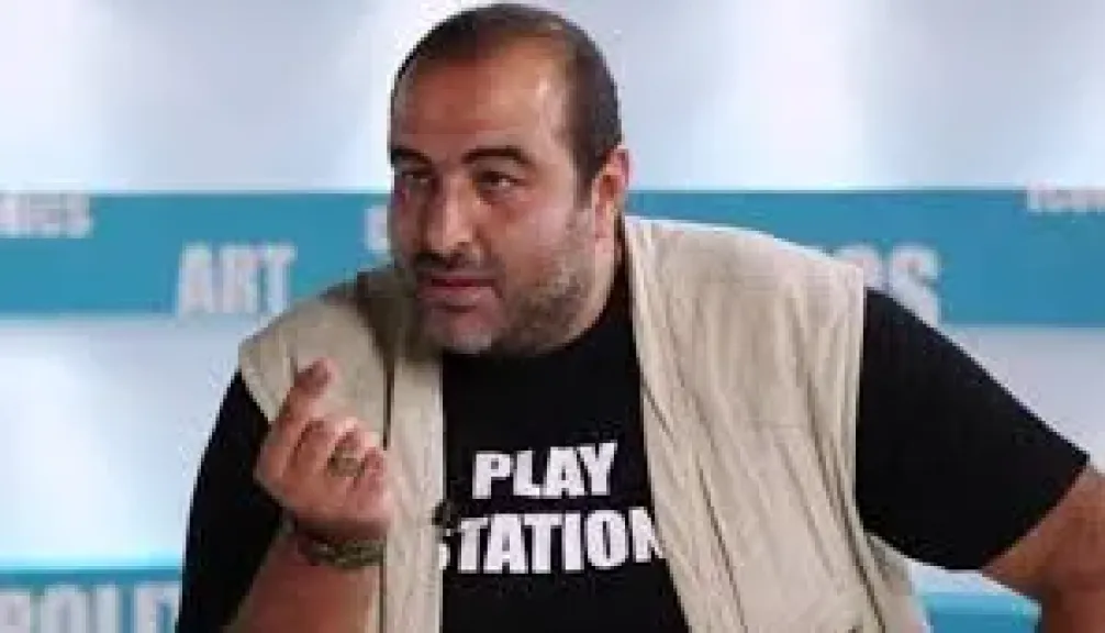 سامح عبد العزيز