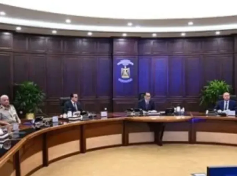 رئيس الوزراء يطمئن المستأجرين 