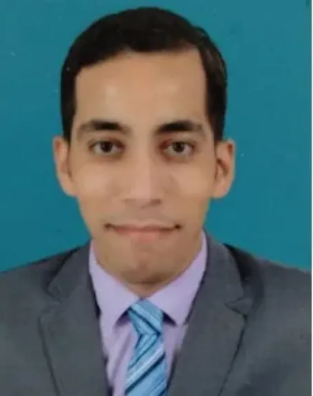 الاستاذ أحمد نايف