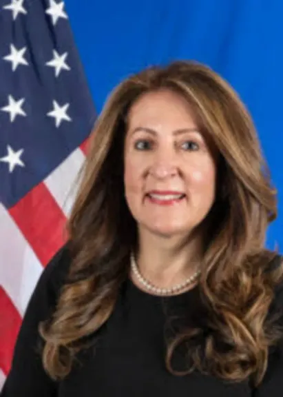 السفيرة الامريكية