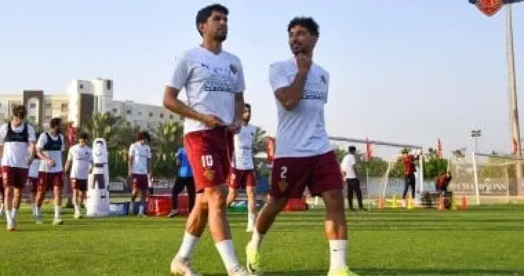 محمد شكرى وأحمد هانى فى تدريب سيراميكا