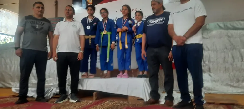 جانب من متابعه 