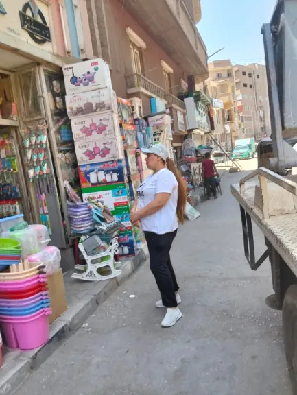 جانب من متابعه 