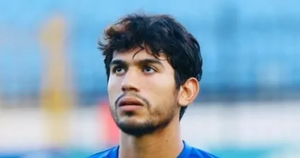 محمد شكرى لاعب الأهلى