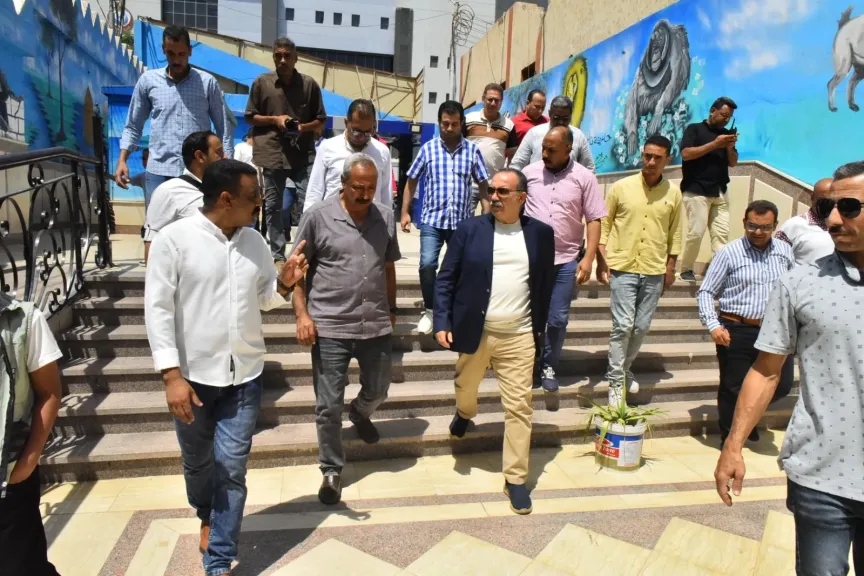 محافظ أسيوط 
