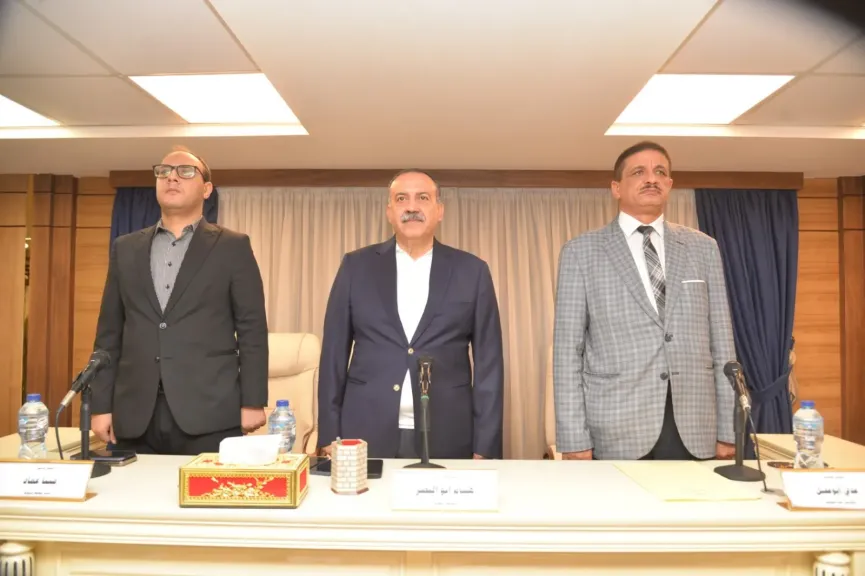 محافظ أسيوط 