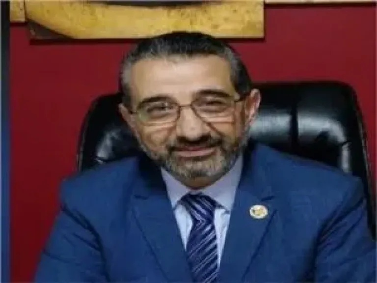  الدكتور عمرو السمدوني