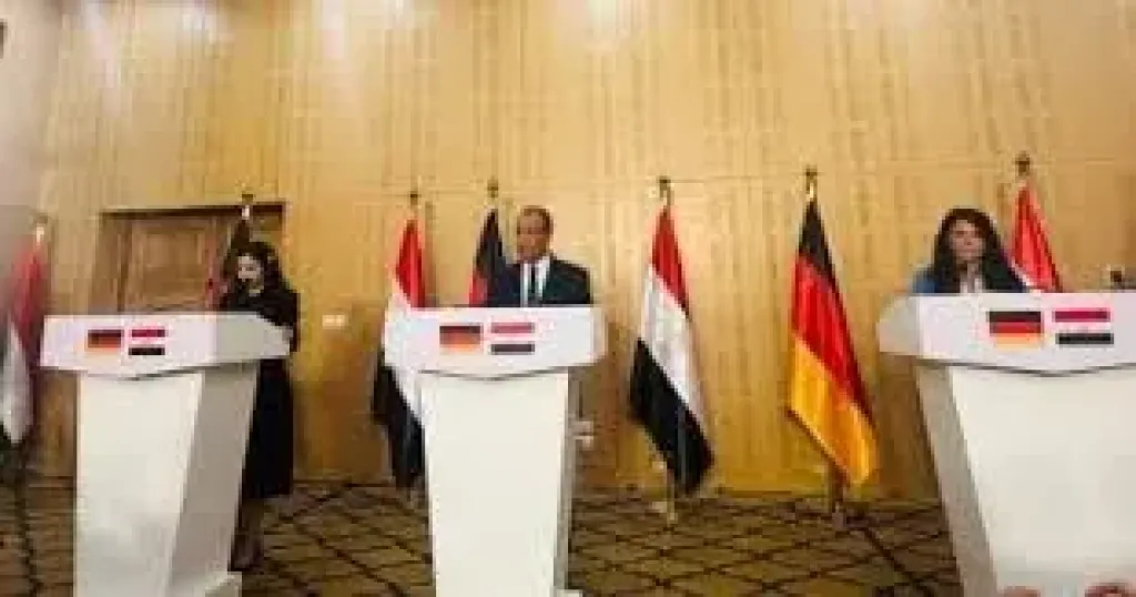 وزير الخارجية 
