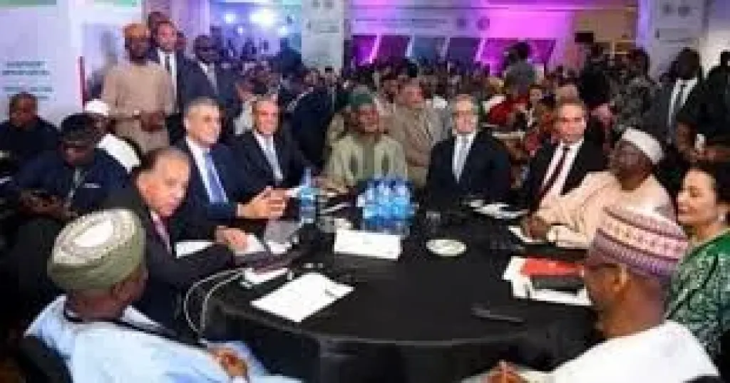 جانب من الاجتماع 