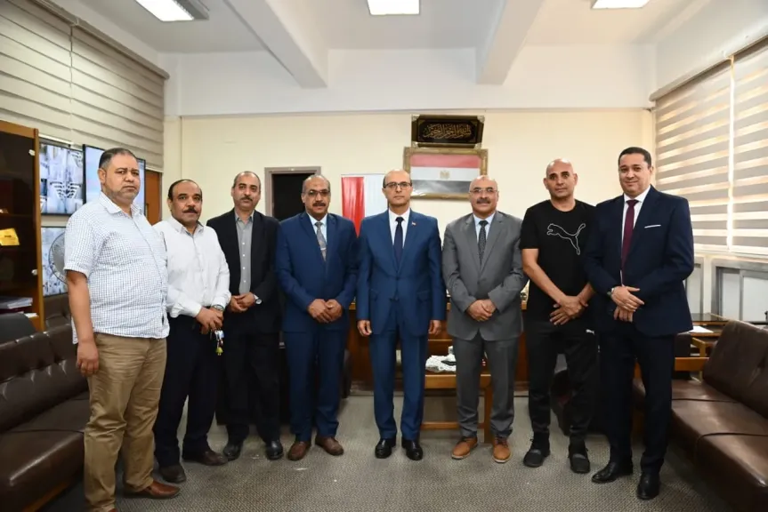 رئيس جامعة أسيوط 