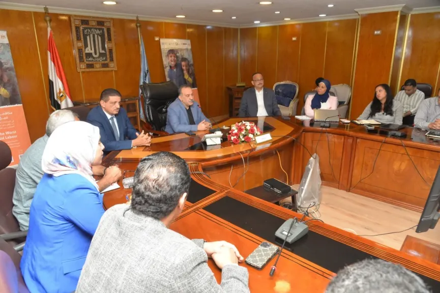 محافظ أسيوط 