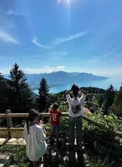 بسمه بوسيل واولادها