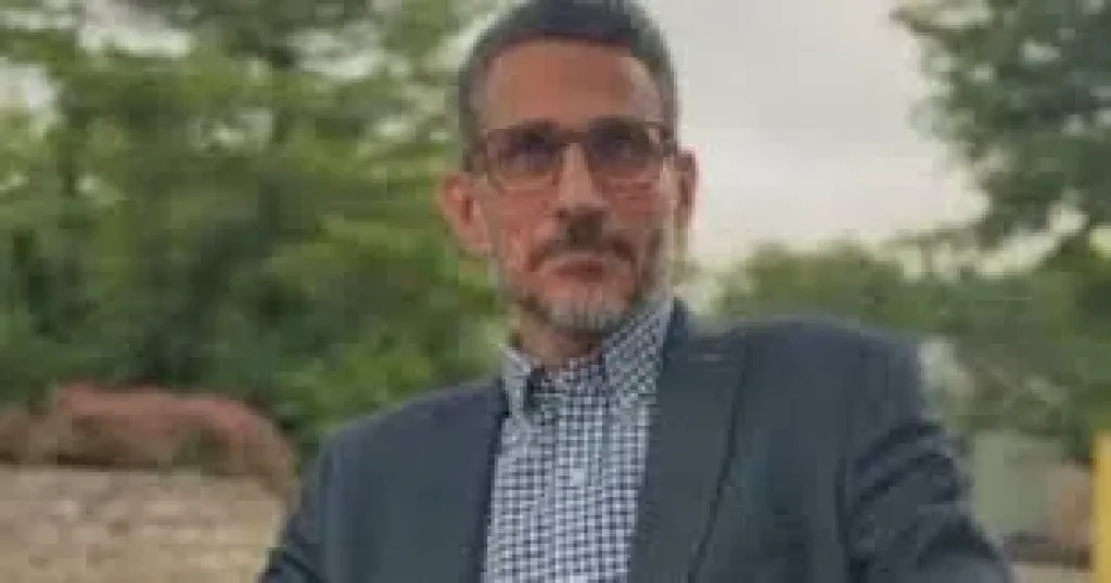 أيمن سليمان 