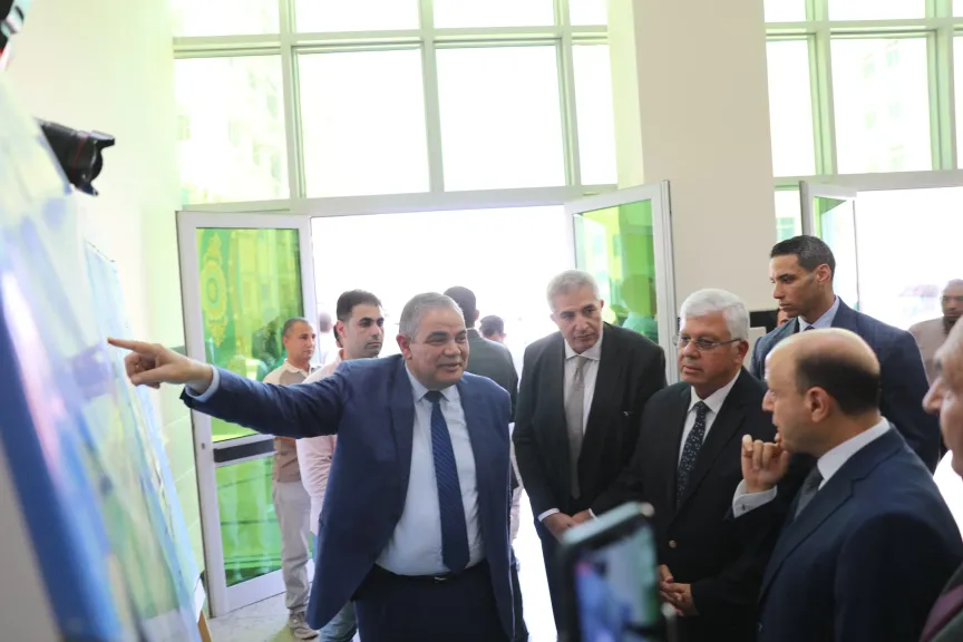 جانب من الافتتاح 