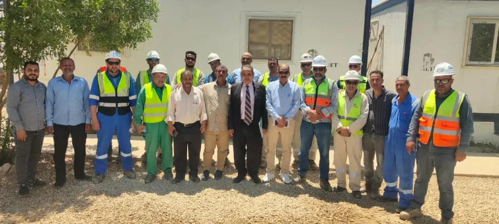 جانب من متابعه 