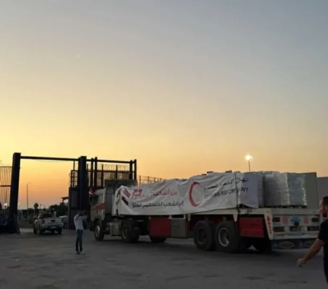 شاحنة مساعدات
