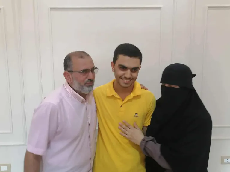 الطالب على محمد على احمد شلتوت