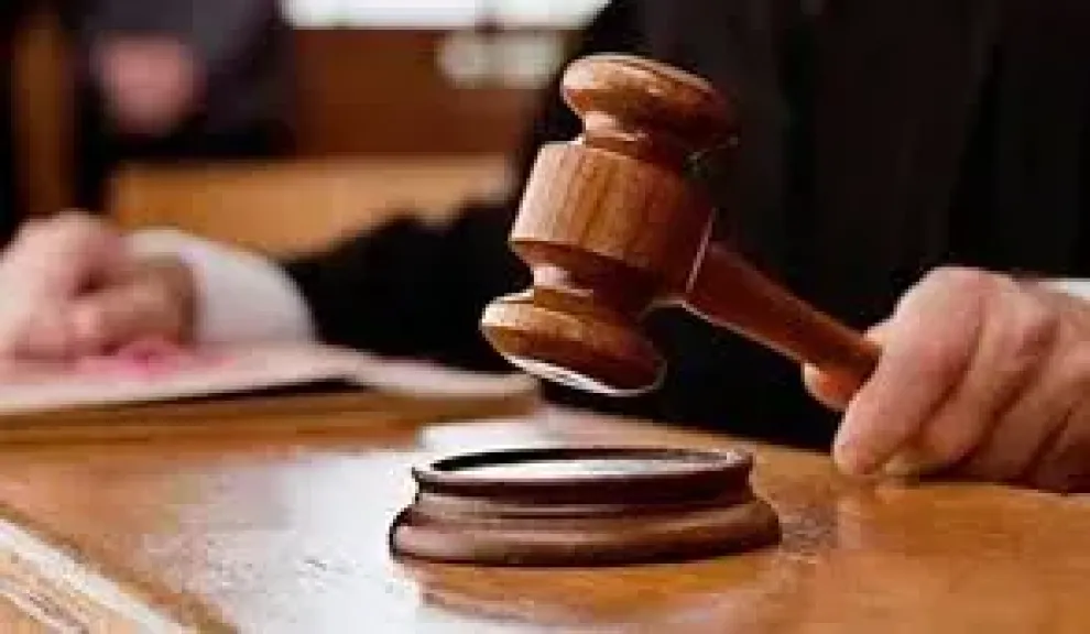 محاكمة بلوجر لاتهامه باستعراض القوة