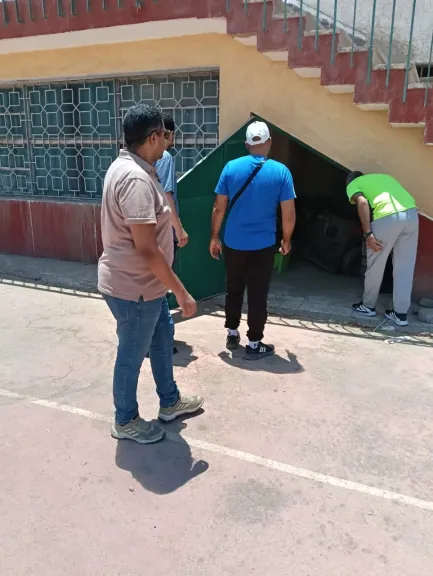 جانب من متابعه 