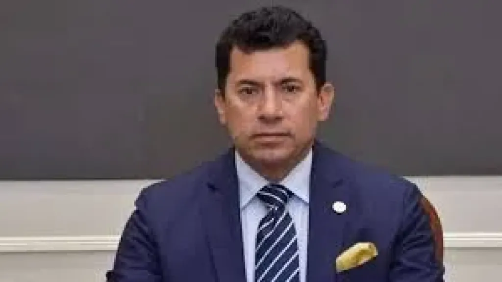وزير الشباب والرياضة 