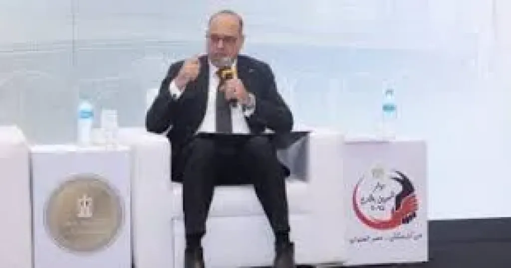 وزير العمل 