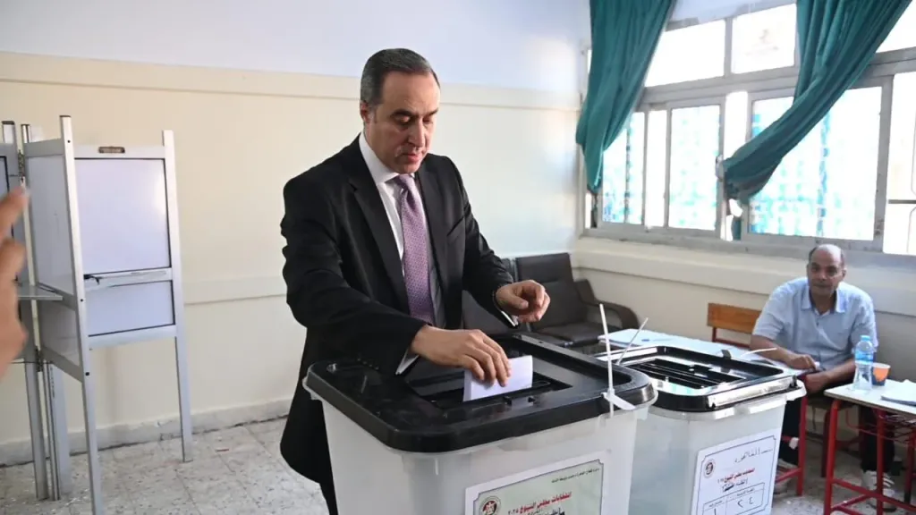 احمد مناع 
