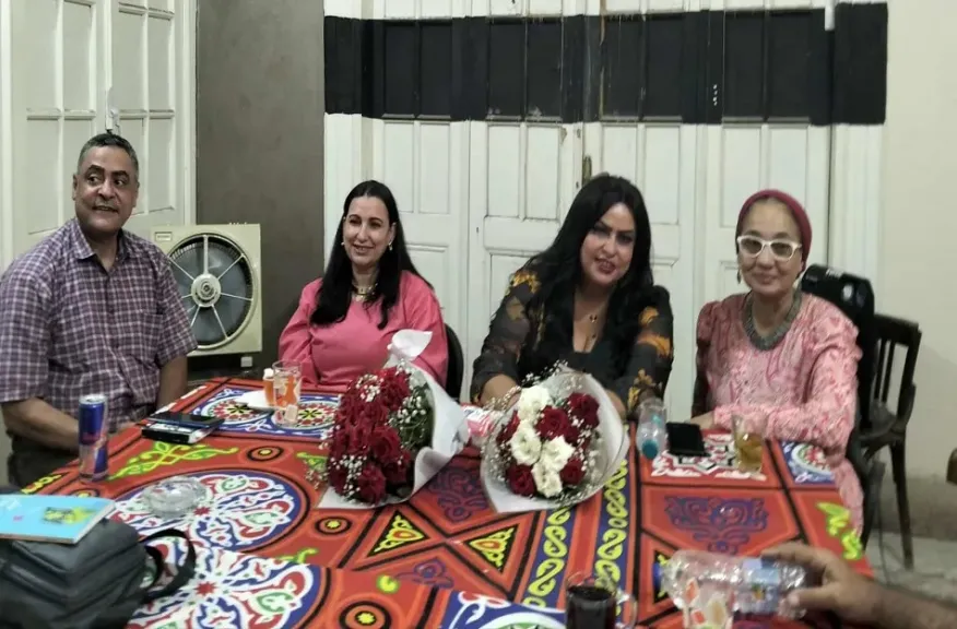 من ندوة مناقشة حلم في حقيبة