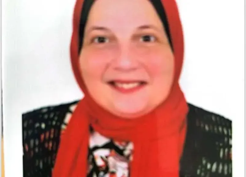 الدكتورة منال اسامة 