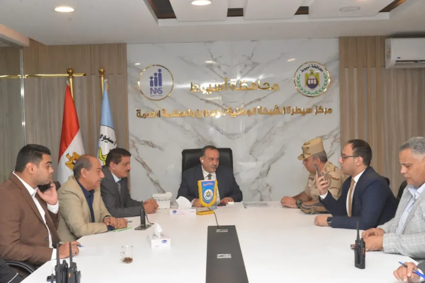 محافظ أسيوط 