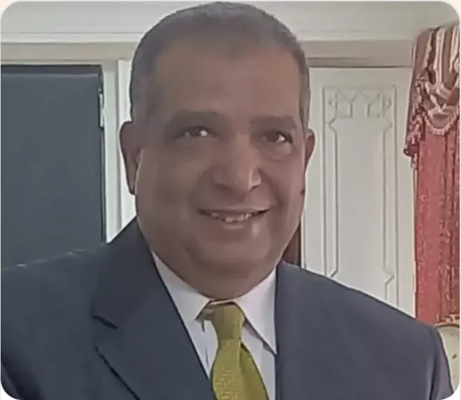 الكاتب الصحفي محمد كشك