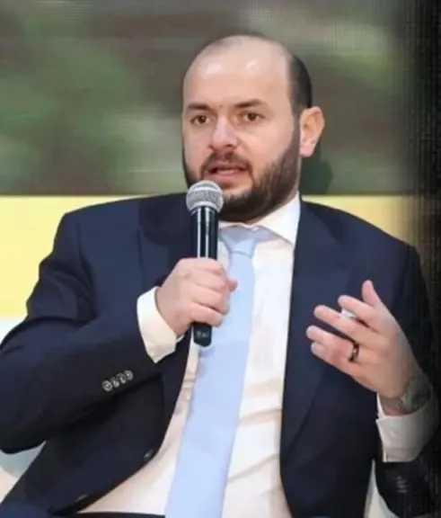 عمر مدحت المدير التجاري  لنادي بيراميدز 