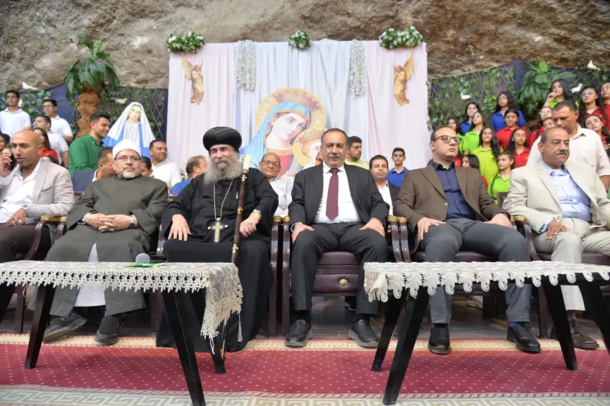 محافظ أسيوط 