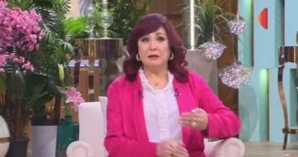 الفنانة شيرين