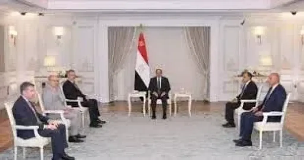 جانب من الاجتماع 