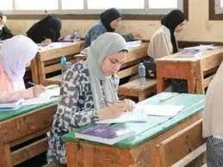 امتحانات الطلاب 