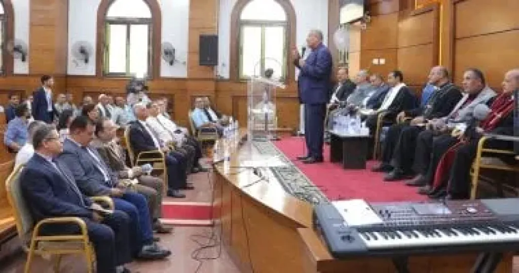 جانب من الافتتاح 