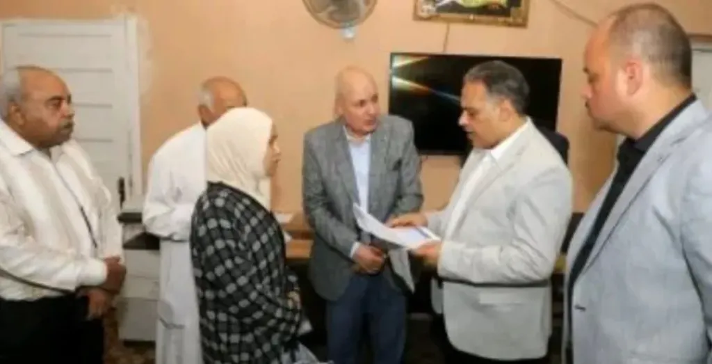 محافظ الشرقية خلال لقاء المواطنين