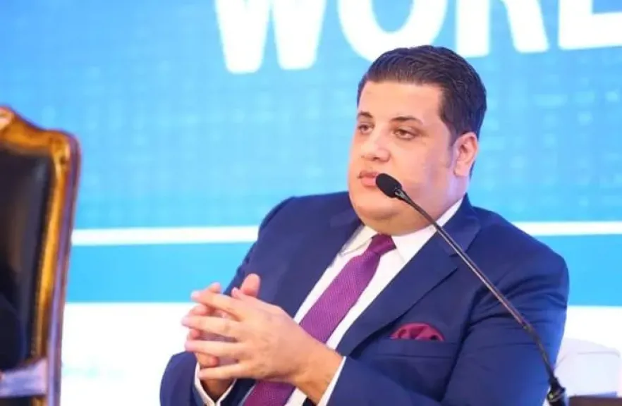مصطفى زمزم 