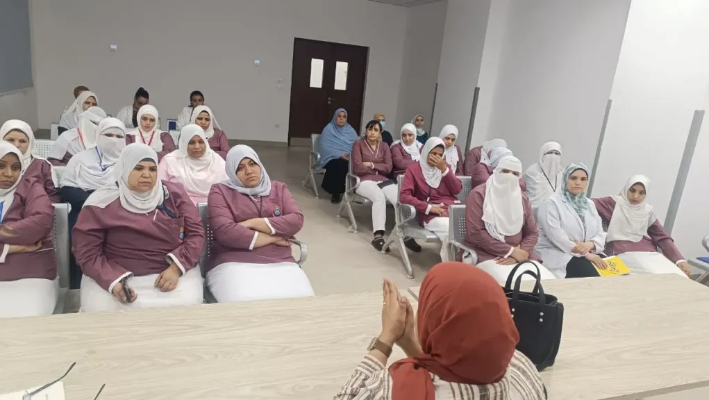 جانب من متابعه 