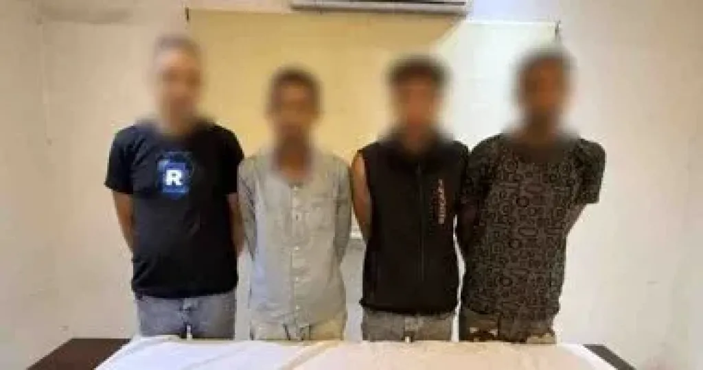 المتهمين 