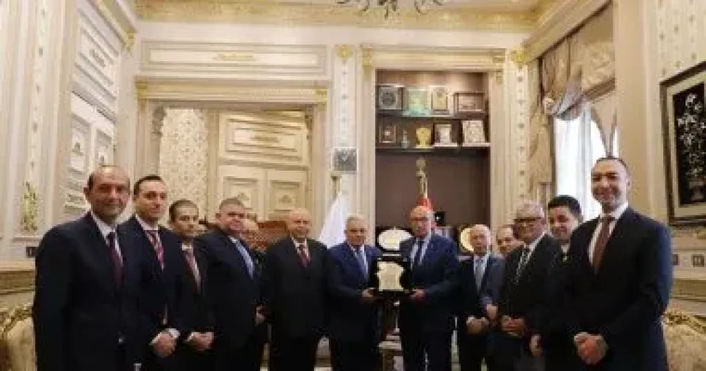 رئيس نادي قضاة مصر يهنئ رئيس محكمة