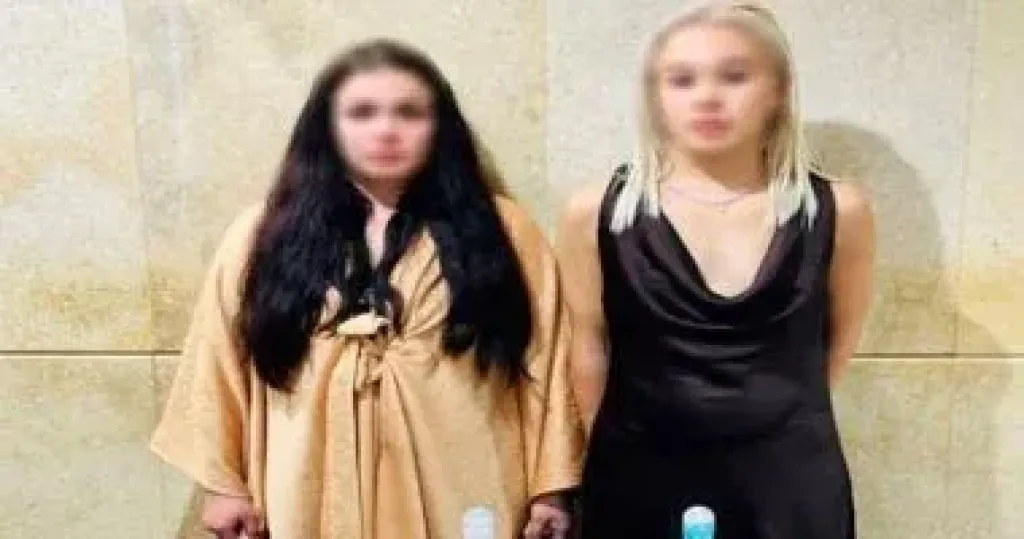 المتهمين 